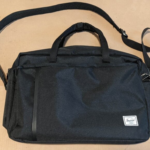 Herschel Tech Messenger - Picture 1 of 4